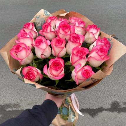 19 гигантских роз Джумилия (100 см) купить в Москве по цене 4000 руб с доставкой - Bella Roza