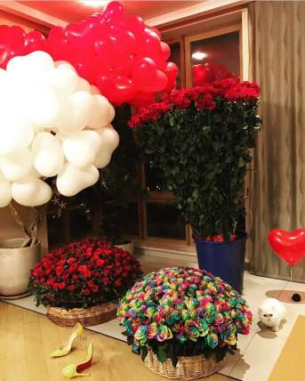 101 гигантская Красная роза 180 см купить в Москве по цене 68999 руб с доставкой - Bella Roza